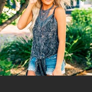Willow&Root black acid wash soft tie front tank high /low design size L
